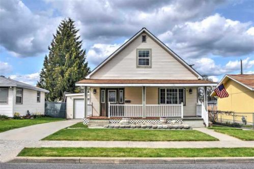 1813 Hoffman Ave, Spokane WA  99207-4217 exterior