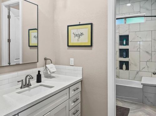 21611 Chenango Lake Dr, Angleton TX 77515-6664 exterior