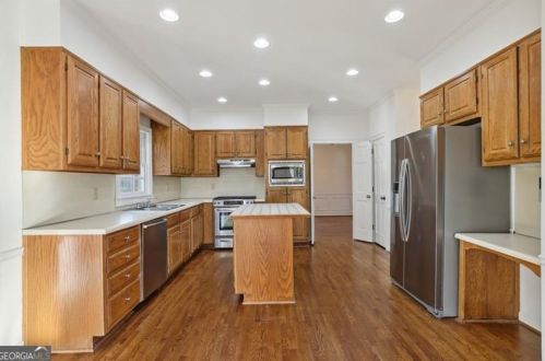 3959 Hovis Ct, Atlanta GA  30319-1680 exterior