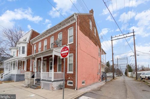 225 Front St, York, PA 17404-2709