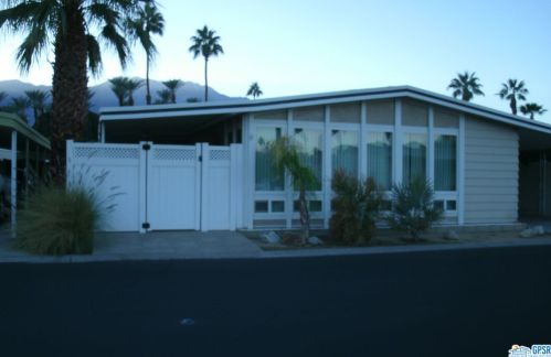 300 Juniper Dr, Palm Springs, CA 92264-6432