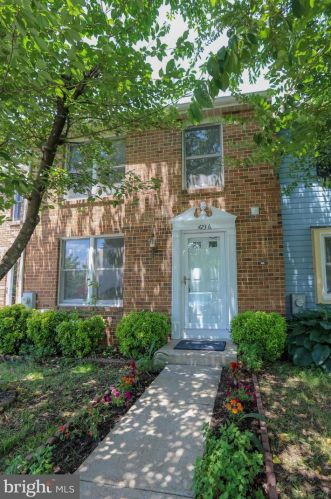 4236 Dunwood Ter, Burtonsville, MD 20866-1324