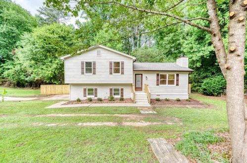 2398 Buckley Ct, Austell, GA 30106-1902