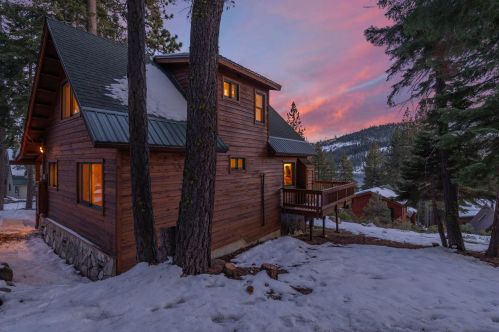 14405 Denton Ave, Truckee CA  96161-3612 exterior