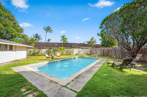 935 Koloa St, Honolulu HI  96816-5201 exterior