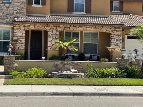 19559 Emanuel Dr, Riverside, CA 92508-6815