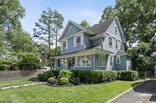 8 Emerson Pl, Montclair, NJ 07043-1510
