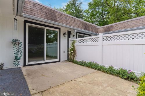 15220 Tottenham Ter, Silver Spring MD 20906-1426 exterior