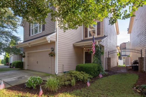 170 Oakmont Dr, Dawsonville, GA 30534-7739