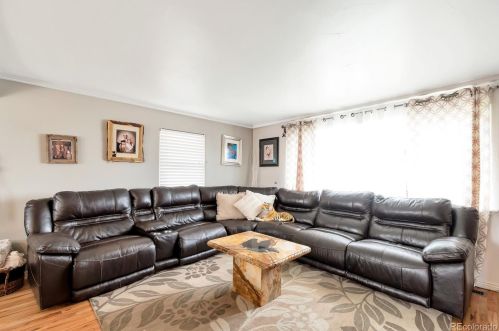 912 Rifle St, Denver, CO 80017-3213