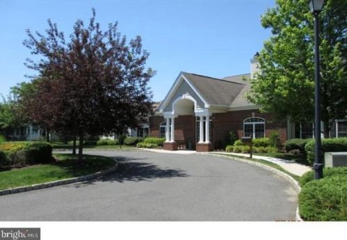 141 Meadowlark Dr, Trenton NJ  08690-3547 exterior