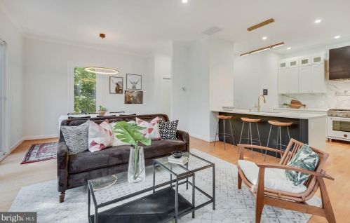 17 Ritchie Ave, Silver Spring MD  20910-5109 exterior