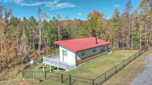1226 Crossroads Church Rd, Ellijay, GA 30540-0052