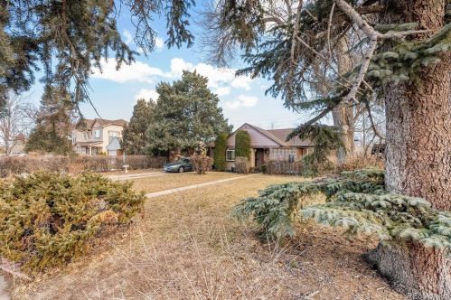 110 Oneida St, Denver CO  80220-6074 exterior