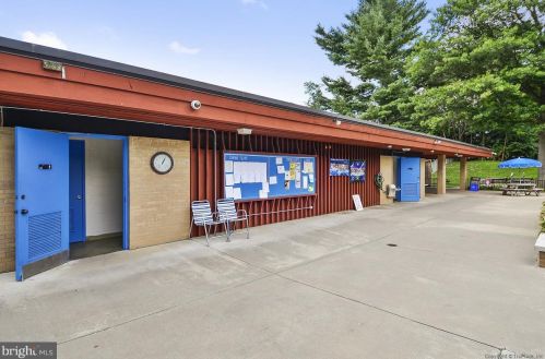 3005 Birchtree Ln, Silver Spring MD 20906-3035 exterior