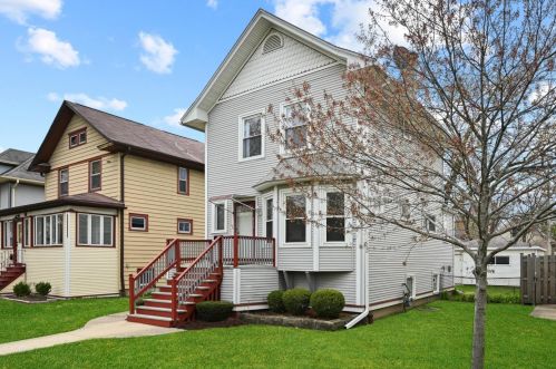 611 Lyman Ave, Oak Park, IL 60304-1631
