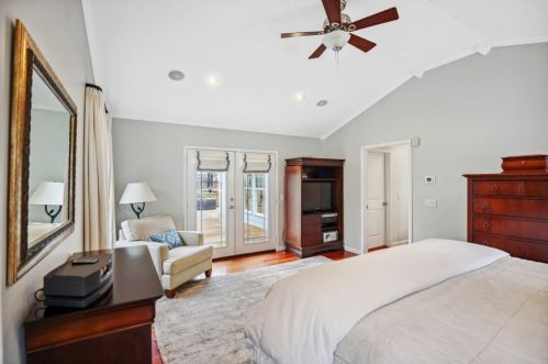 4680 Hitching Post Trl, Atlanta GA  30342-2816 exterior