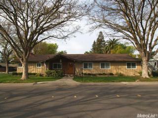 3213 Londonderry Rd, Modesto, CA 95350-1662