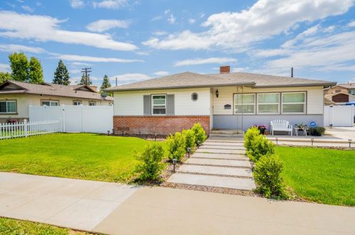 5318 Rochester St, Riverside, CA 92504-2136