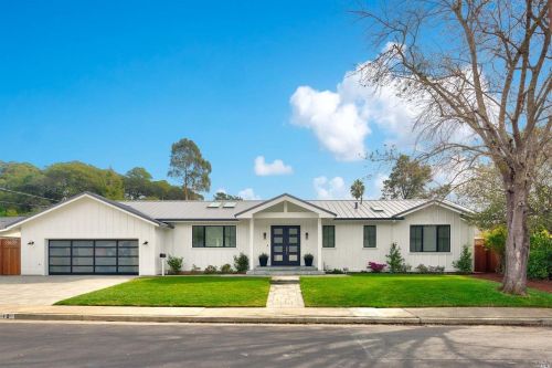 12 Castlewood Dr, San Rafael, CA 94901-2525
