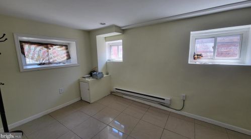 5608 12 St, Philadelphia PA 19141-4102 exterior