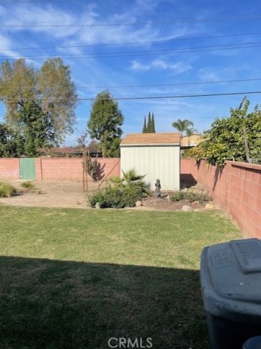 1733 Crestwood Ln, Anaheim CA  92804-8103 exterior