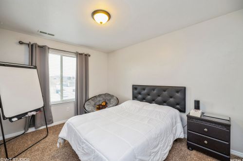 7617 4770, Taylorsville UT 84084-5508 exterior