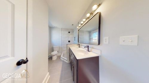 266 Hamilton E Holmes Dr, Atlanta GA  30318-7413 exterior