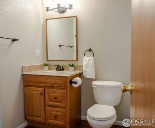 1071 Lavender Ave, Loveland CO 80537-8076 exterior