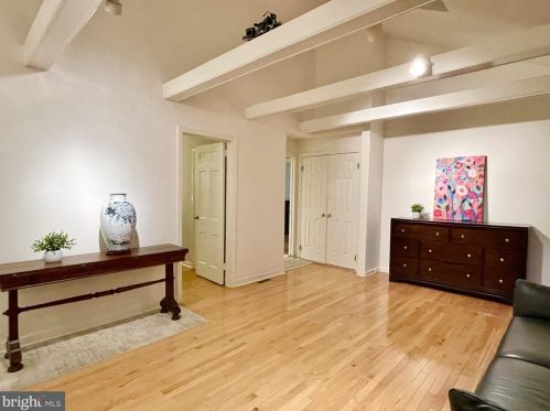 90 Mount Lucas Rd, Princeton, NJ 08540-2742