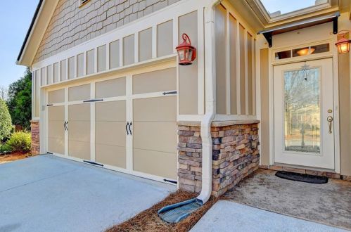 3150 Scarlet Oak Ln, Gainesville, GA 30504-5588