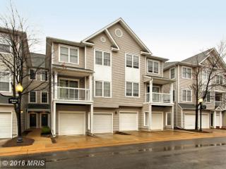 4514 Superior Sq, Fairfax, VA 22033-3868