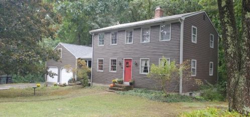 37 Diane Dr, Coventry, RI 02816-8525