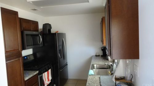 10464 Peach Ct, El Mirage, CA 92301-2406