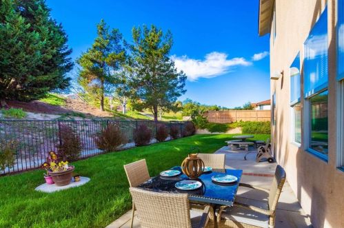 5526 Nanday Ct, Oceanside CA  92057-1914 exterior