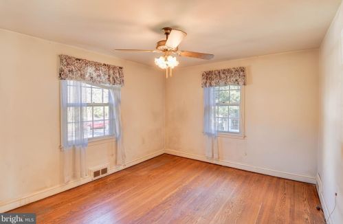 1906 August Dr, Silver Spring MD 20902-4034 exterior