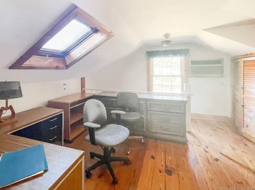 31 Keeler Ave, Norwalk CT  06854-2307 exterior