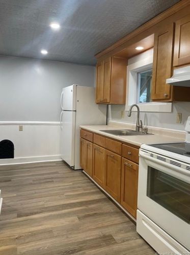 178 Main St, Middletown CT  06457-4401 exterior