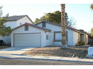 579 Carleton Dr, Henderson, NV 89014-3956