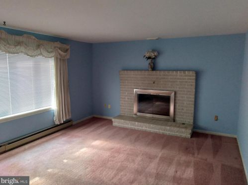 833 Forge Rd, Carlisle, PA 17015-4323