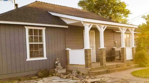 424 Edison St, Manteca, CA 95336-3764
