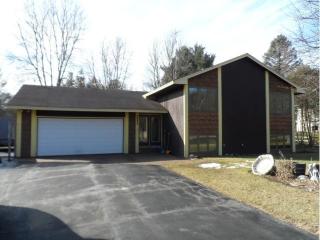 16063 3rd St, St Marys Point, MN 55043-9568