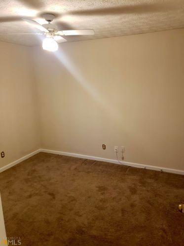 5930 Creekside Dr, Rex GA 30273-1166 exterior