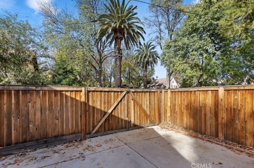 3609 Pine St, Riverside CA  92501-2644 exterior