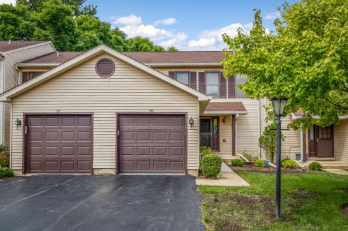 516 Villa Circle Dr, Palatine, IL 60067-9001