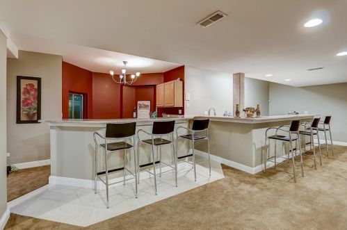 6919 Fieldstone Dr, Willowbrook IL  60527-5295 exterior