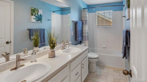 7294 Kellerman Way, Aurora CO 80016-2165 exterior