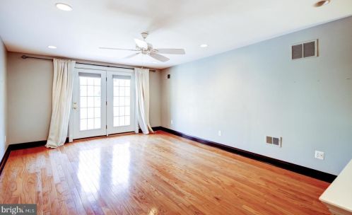 423 16 St, Philadelphia PA  19146-1657 exterior