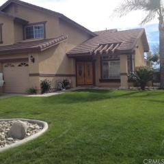2539 Via Bello Dr, Rialto, CA 92377-3526