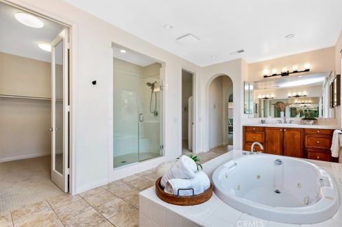 16849 Ridge Cliff Dr, Riverside CA  92503-0251 exterior